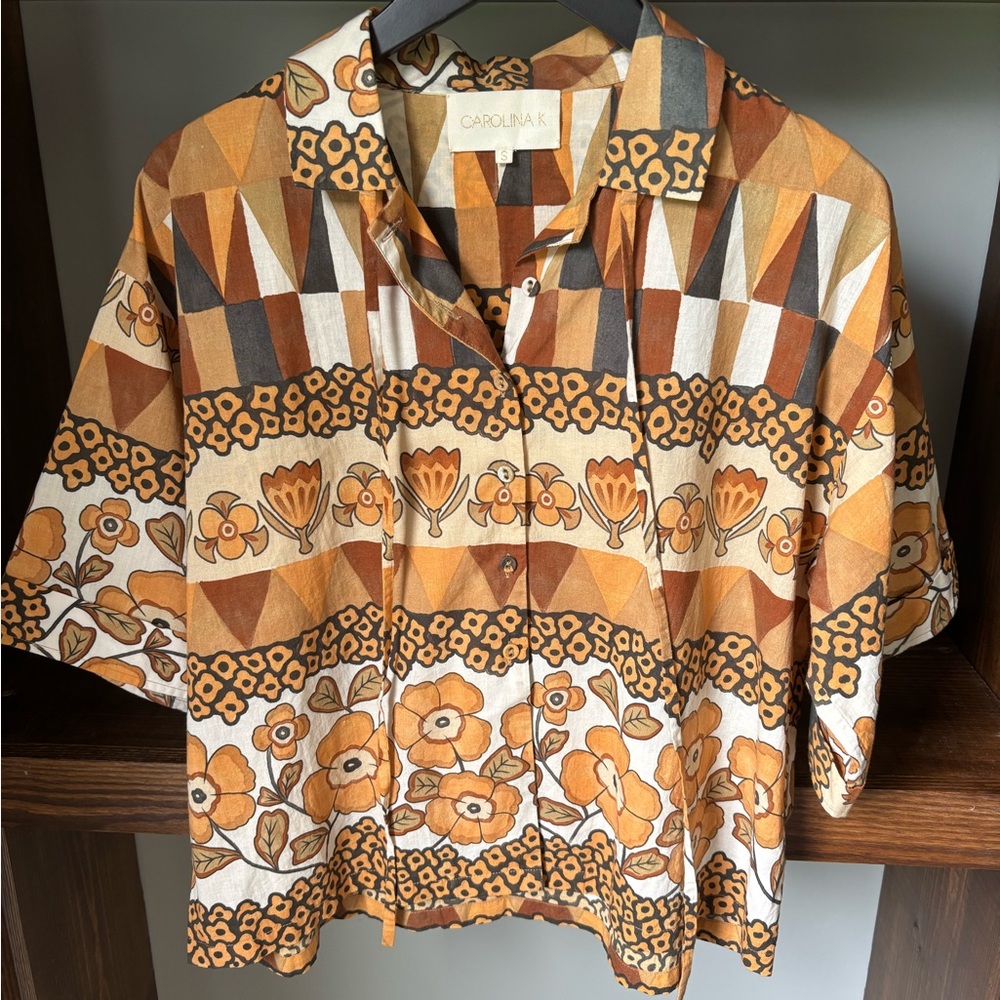 CAROLINA K Women's Button-Down Shirt in Orange Floral Geo